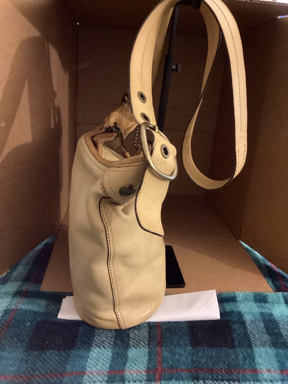 Coach Bleeker Leather Duffle Bucket Bag. A0869-11422 - Picture 6 of 10